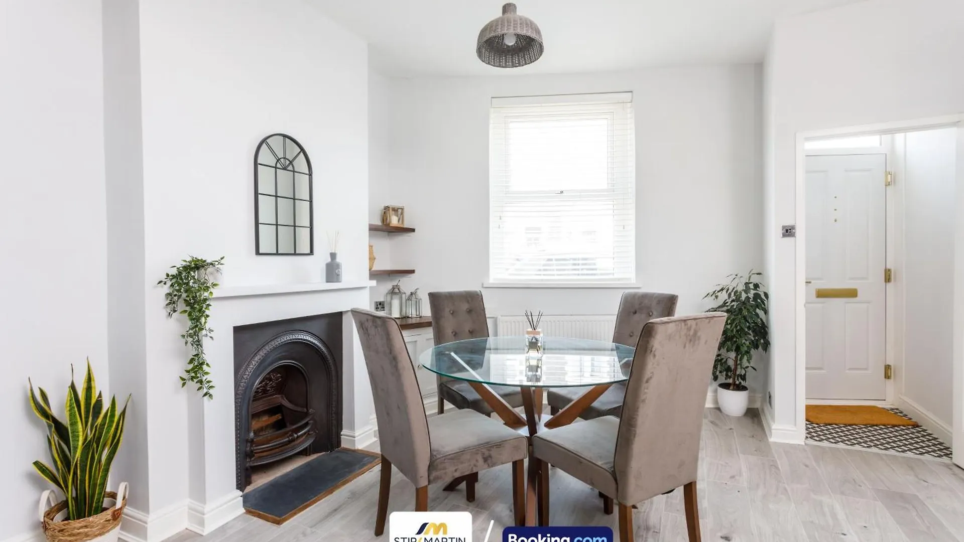 Comfy 3Bed House By Stirkmartin Stays Short Lets & Serviced Accommodation Cardiff With Free Parking & 8Mins To City Centre