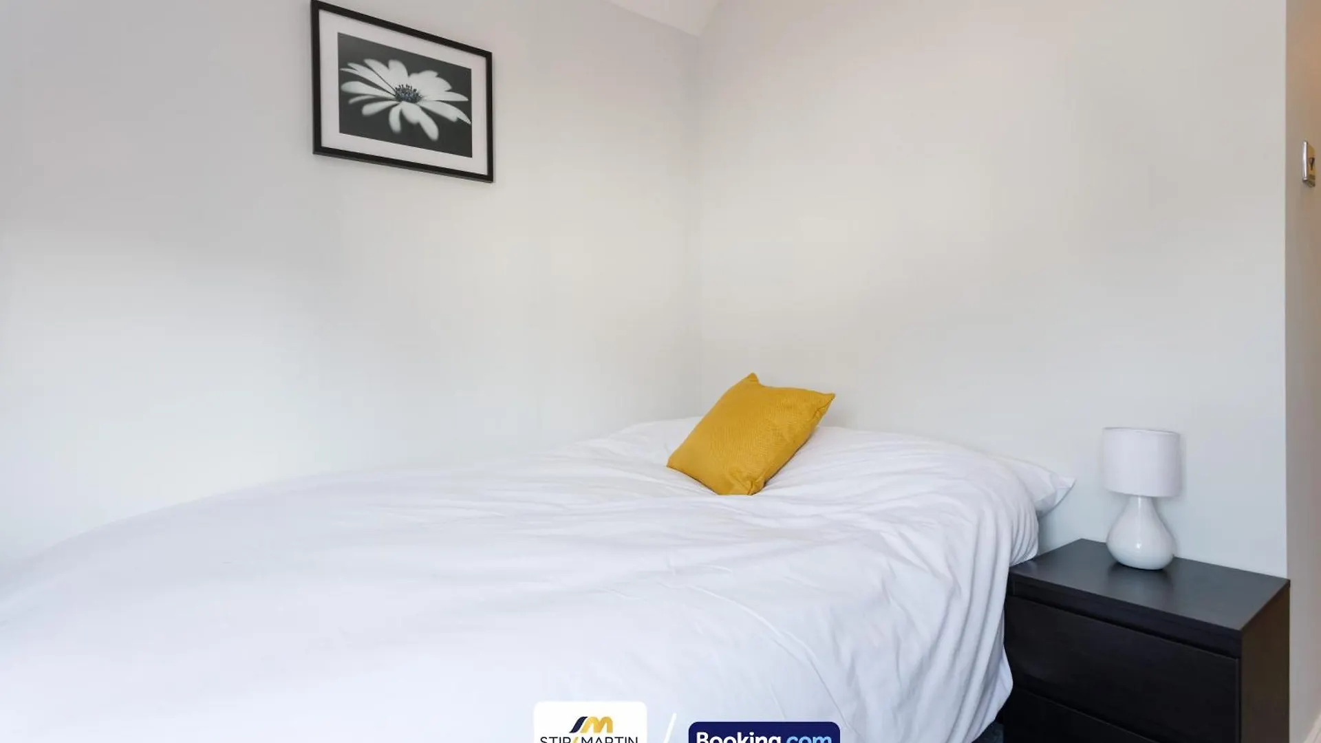 Comfy 3Bed House By Stirkmartin Stays Short Lets & Serviced Accommodation Cardiff With Free Parking & 8Mins To City Centre 0*,  英国